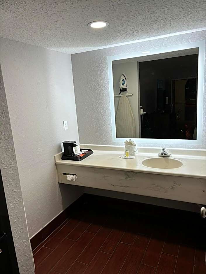 Travelodge by Wyndham Suites St Augustine