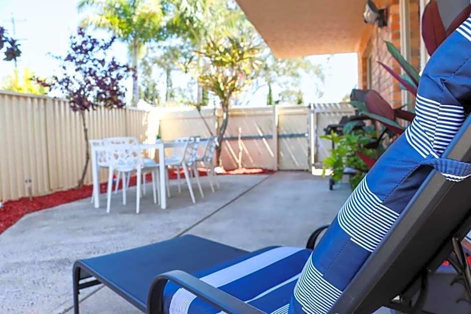 Kennedy Drive Boutique Motel & Nursery- Close To City Centre & Airport