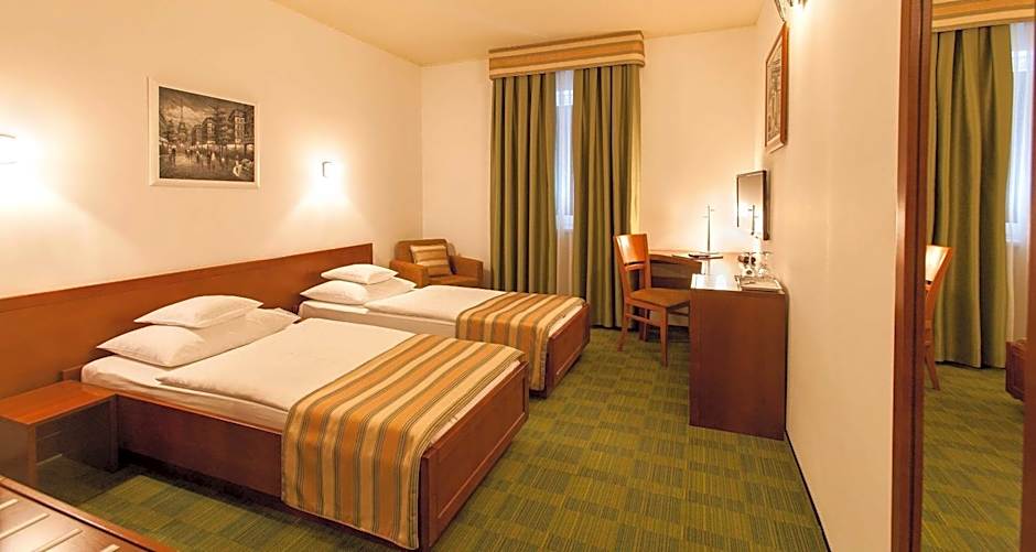 Best Western Airport Hotel Stella