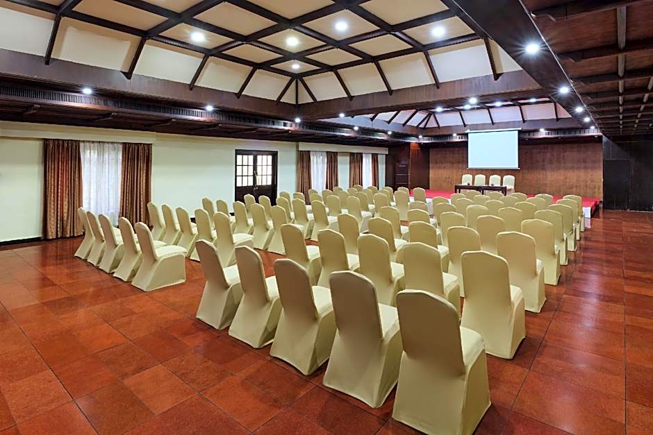 Sterling Lake Palace Alleppey