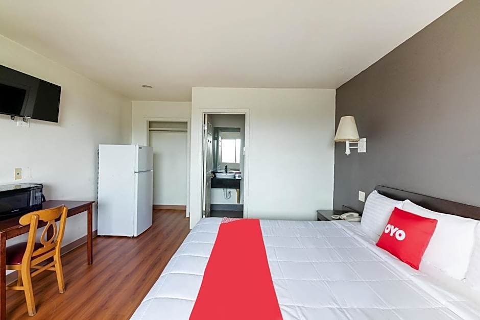 OYO Hotel Irving DFW Airport North