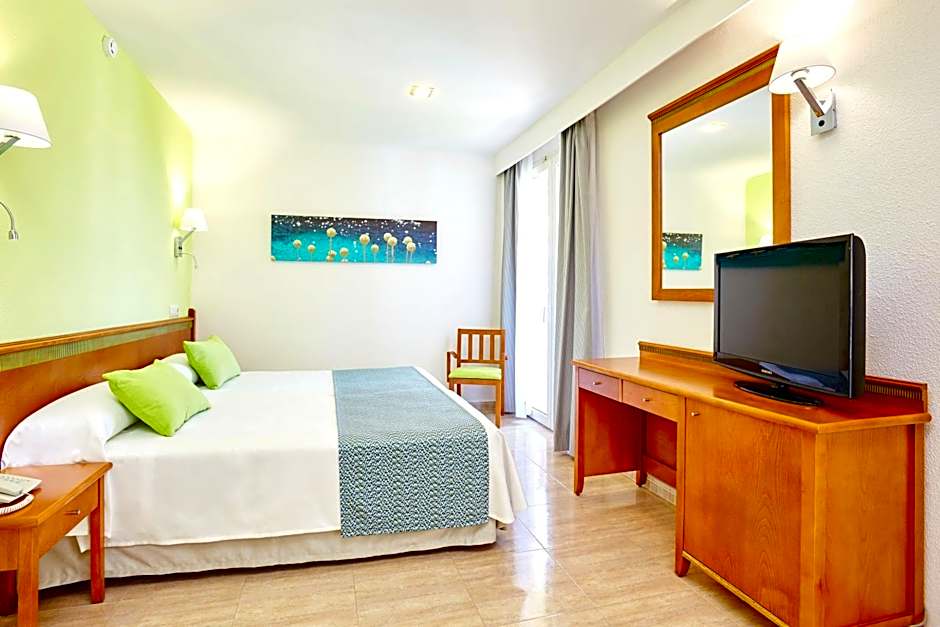 Universal Hotel Laguna