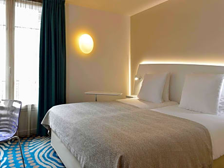 Privilege Room with 1 Double Bed & 1 Single Bed