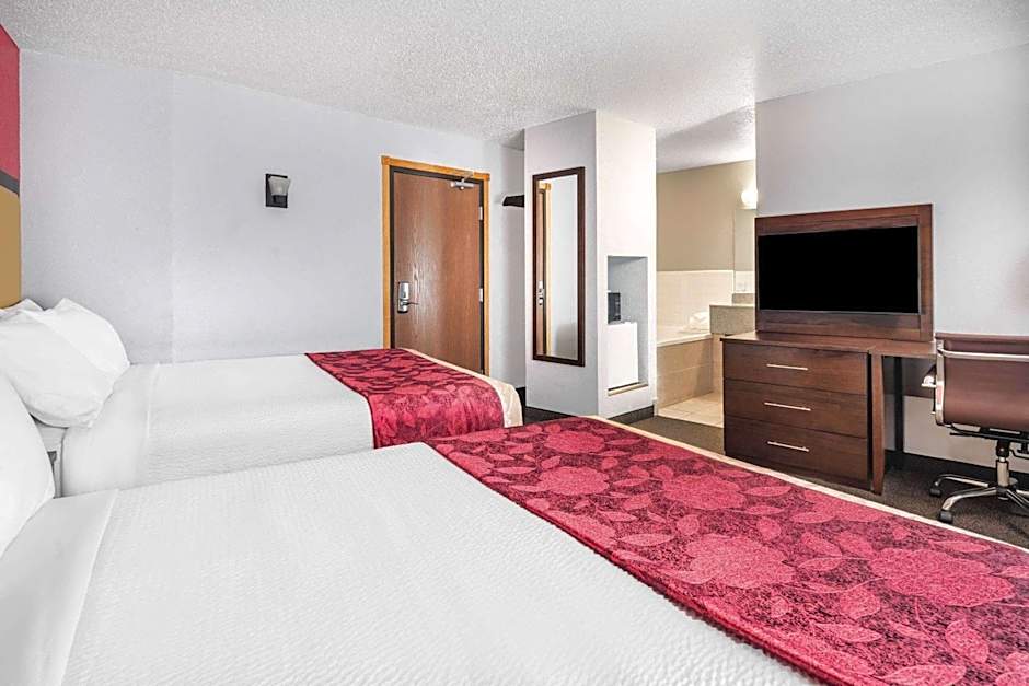 Ramada by Wyndham Keystone Near Mt Rushmore