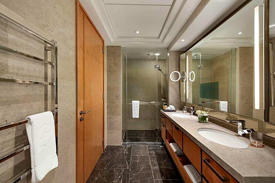 Shangri-La Hotel At The Shard, London