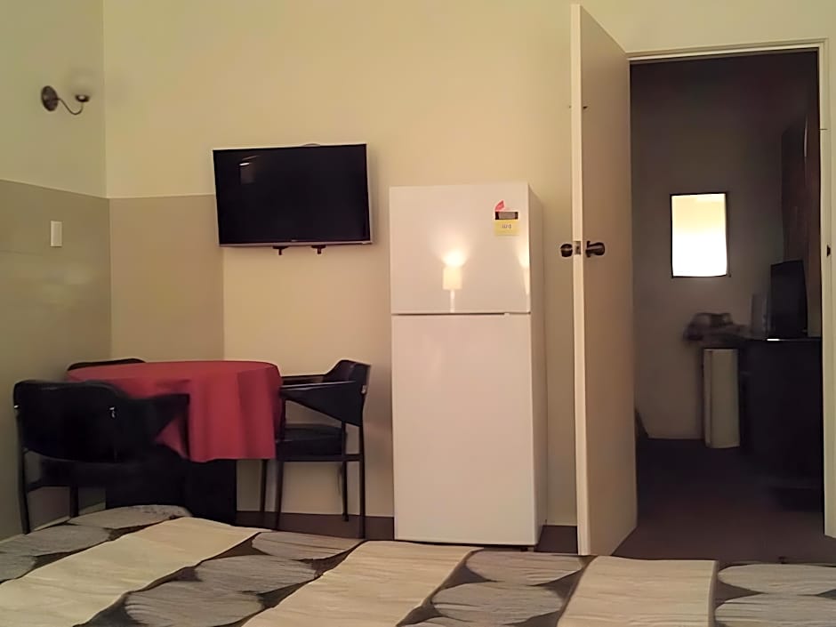 Avalon Motel