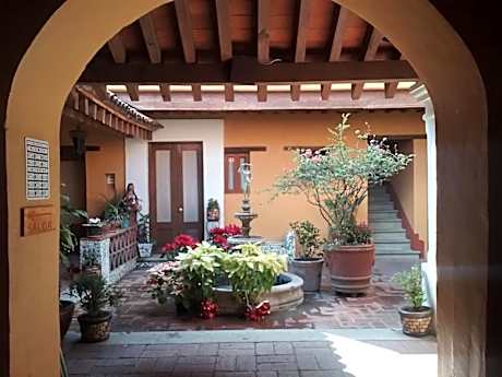 Hotel Azucena