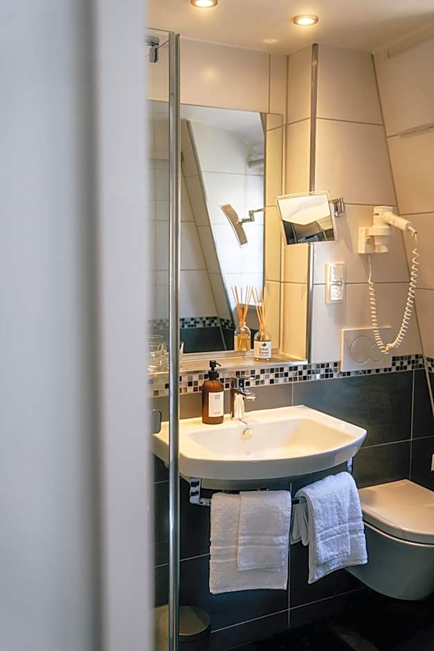 Weinbar & Gästehaus Himmelstoss