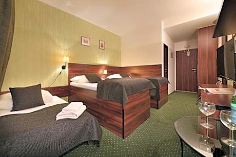 Comfort Triple Room
