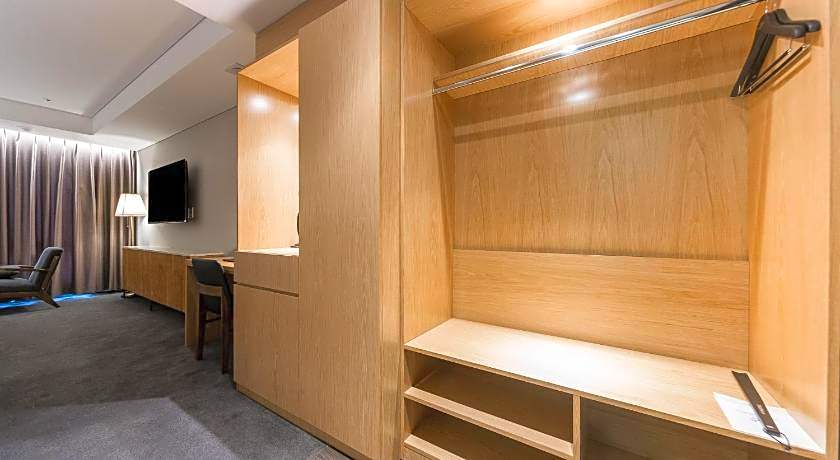 Gwangju HOUND Hotel (formerly Gwangju Washington Hotel)