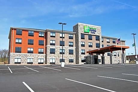 Holiday Inn Express & Suites Clarion By IHG