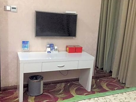 GreenTree Alliance Bengbu Railway Station Hotel