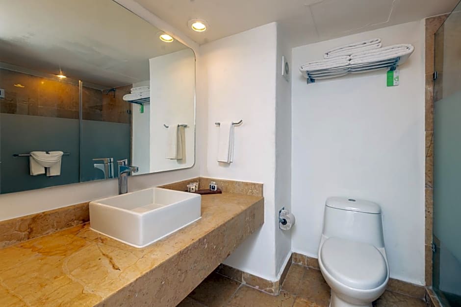 Tesoro Ixtapa Beach Resort