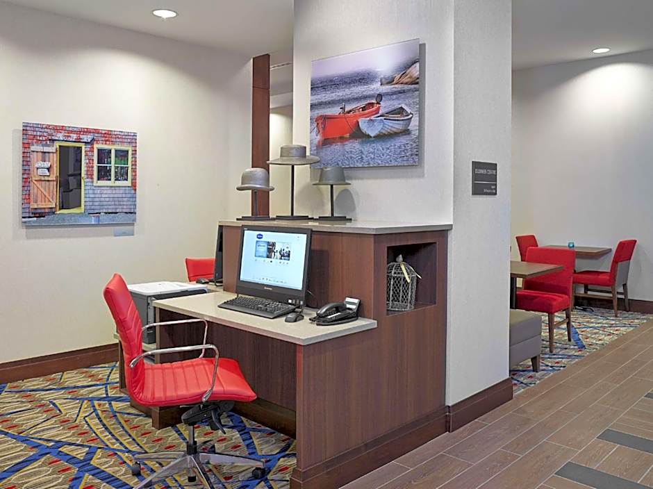 Hampton Halifax Downtown