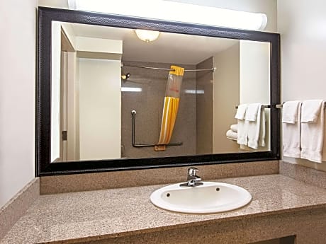 2 Double Beds City View Non-Smoking