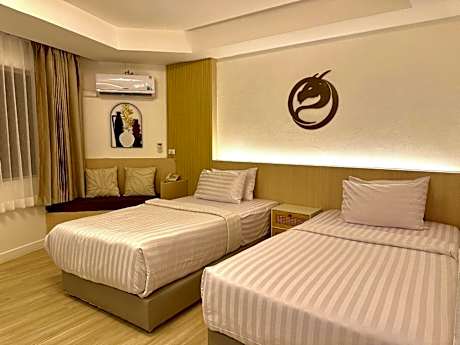 Premium Twin Room