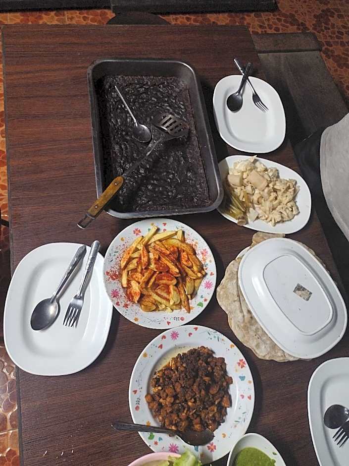 Mae Sot Commune and Camping 