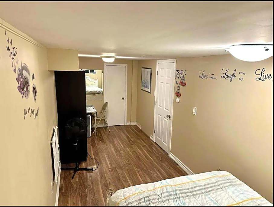 Private room with TVnetflix and free parking