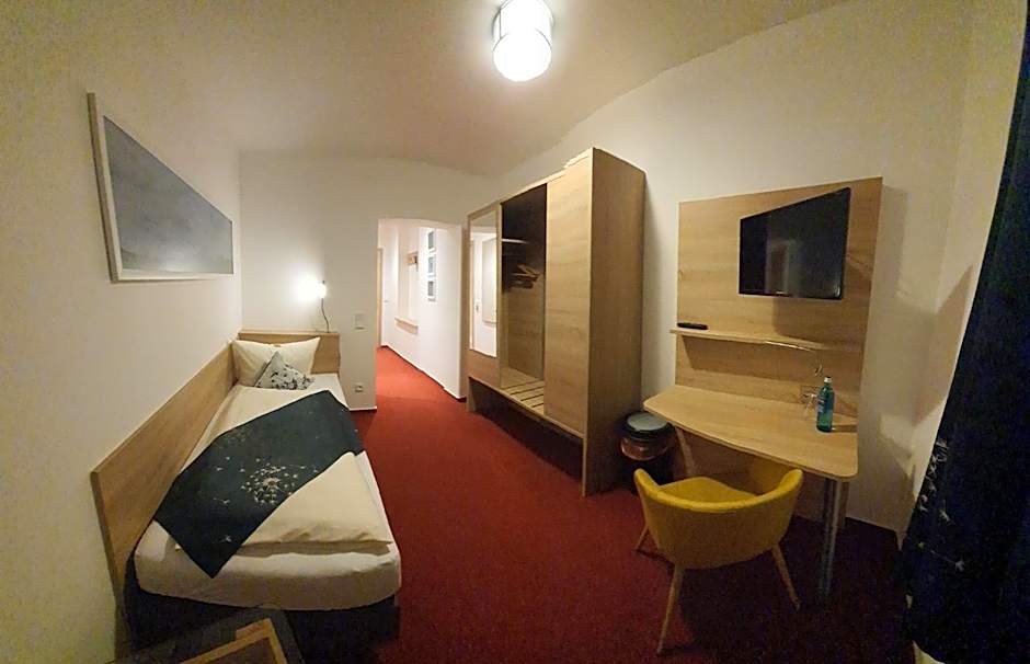 HOTEL BIKE & HIKE