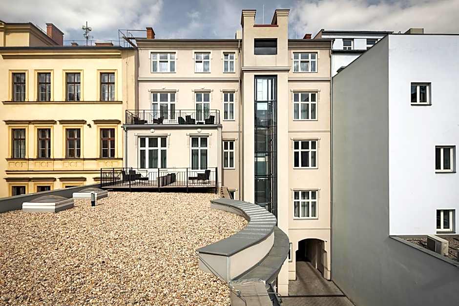 Elizabeth Suites