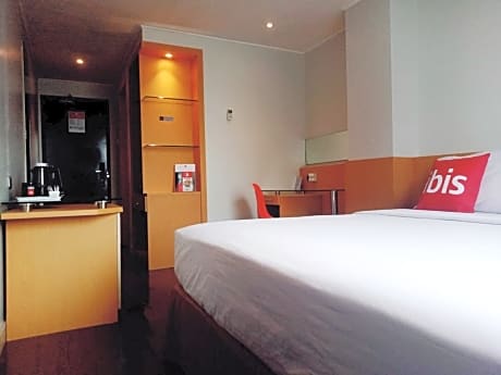 Superior Double Room - City Side 