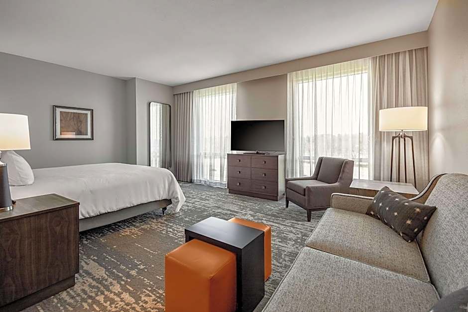 Embassy Suites by Hilton Jonesboro Red Wolf Convention Center