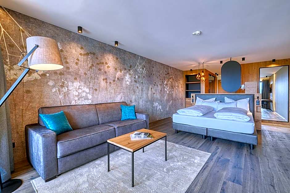 Photo 1 of 10 of Suite, Mountain View
