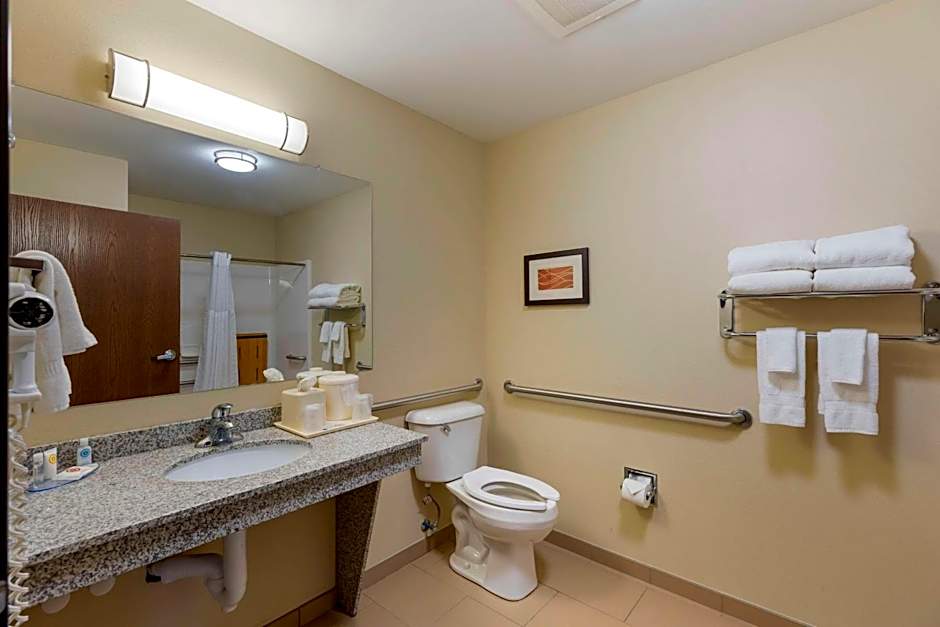 Comfort Inn & Suites Marion I-57