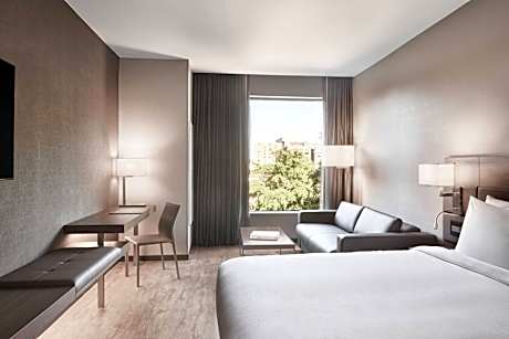 Standard Guest Room with  1 King Bed