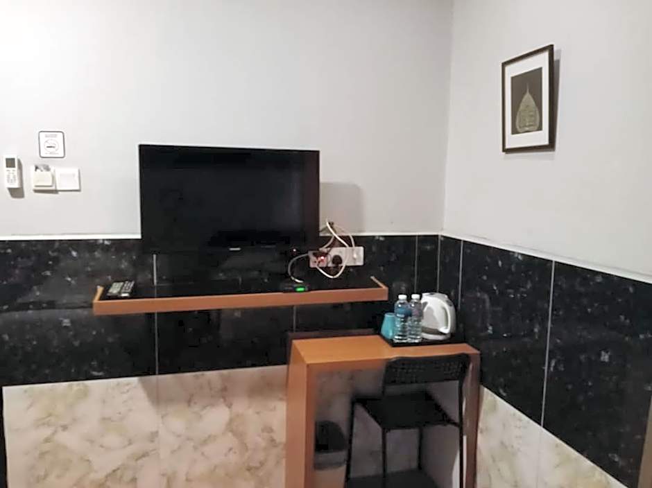 Golden Leaf Boutique Hotel Nusa Idaman Formerly Known as Ariana Hotel