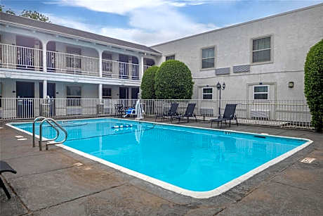 Studio 6 Suites Dallas, TX - Downtown