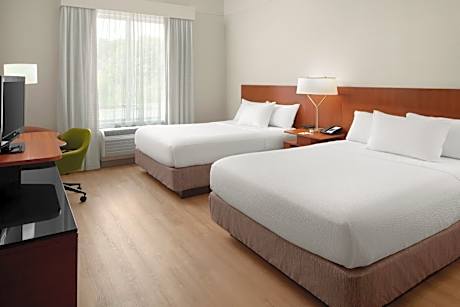 Queen Room with Two Queen Beds and Adapted Tub - Mobility and Hearing Accessible