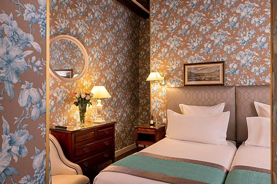 Relais Hotel Du Vieux Paris