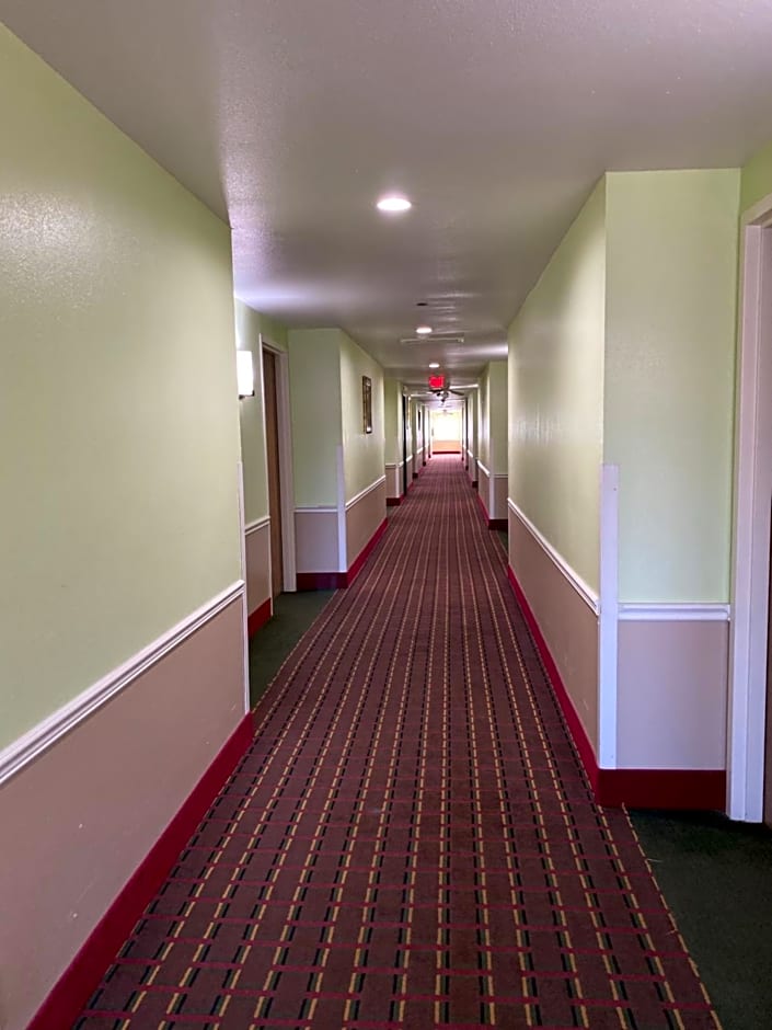 Guest House Inn Medical District near Texas Tech Univ