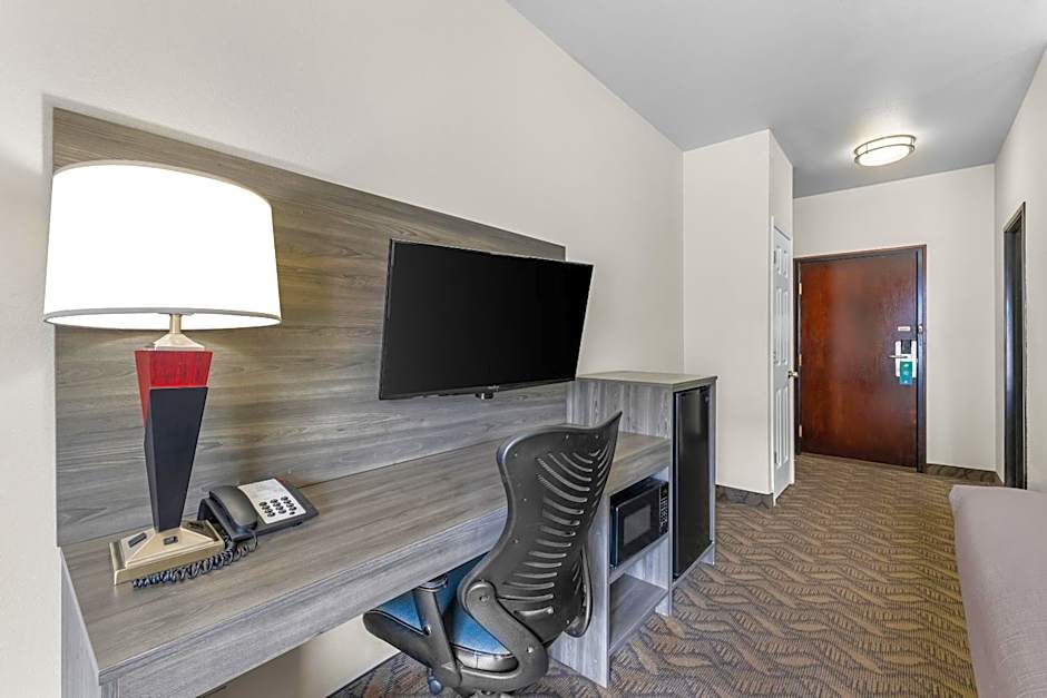 Quality Inn & Suites Salt Lake City Airport West