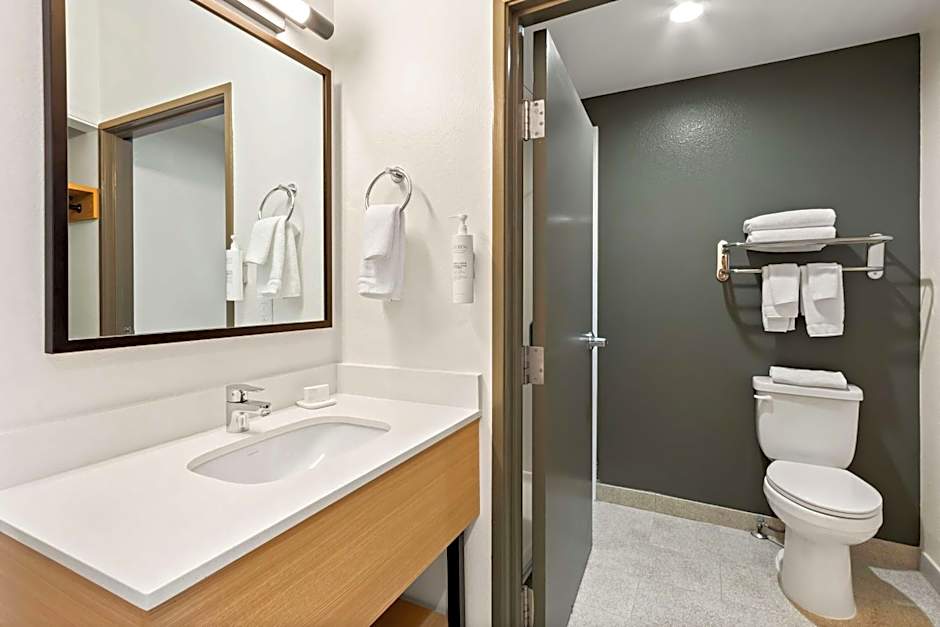 Spark by Hilton Fountain Hills Scottsdale