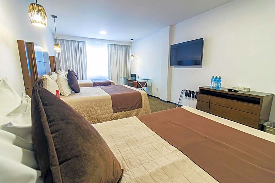 Hotel Fray Junipero Serra