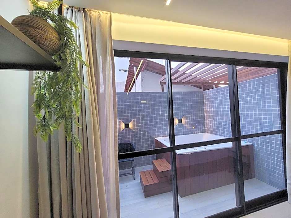 Flat with Jacuzzi 50 meters from the Beach