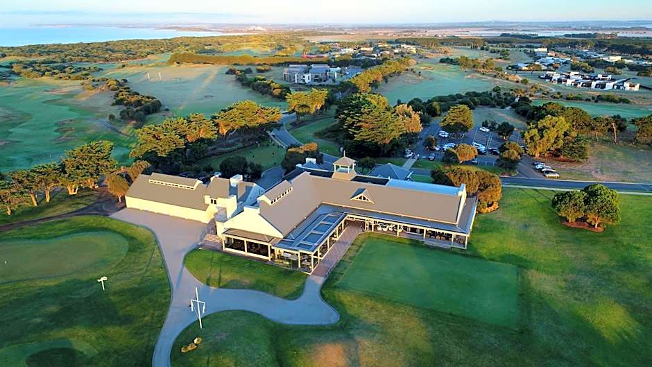 13th Beach Golf Lodges