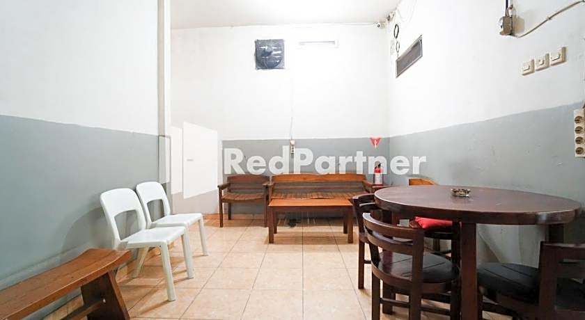 Bright Residence near ITC Mangga Dua Mitra RedDoorz