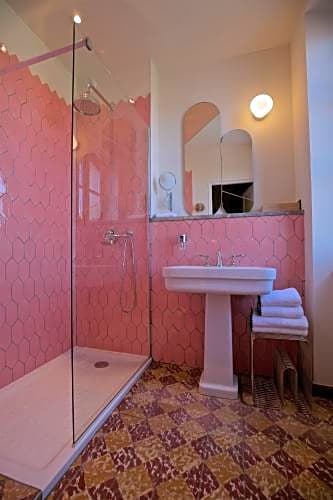 Le petit hotel