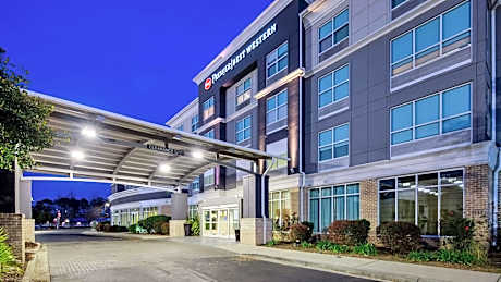Best Western Premier I-95 Savannah Airport/Pooler West