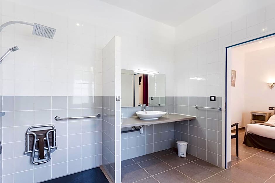 Logis Hôtel Emeraude des Bois