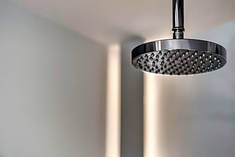 Deluxe Double Room with Street View