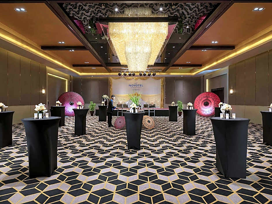 Novotel Yangon Max
