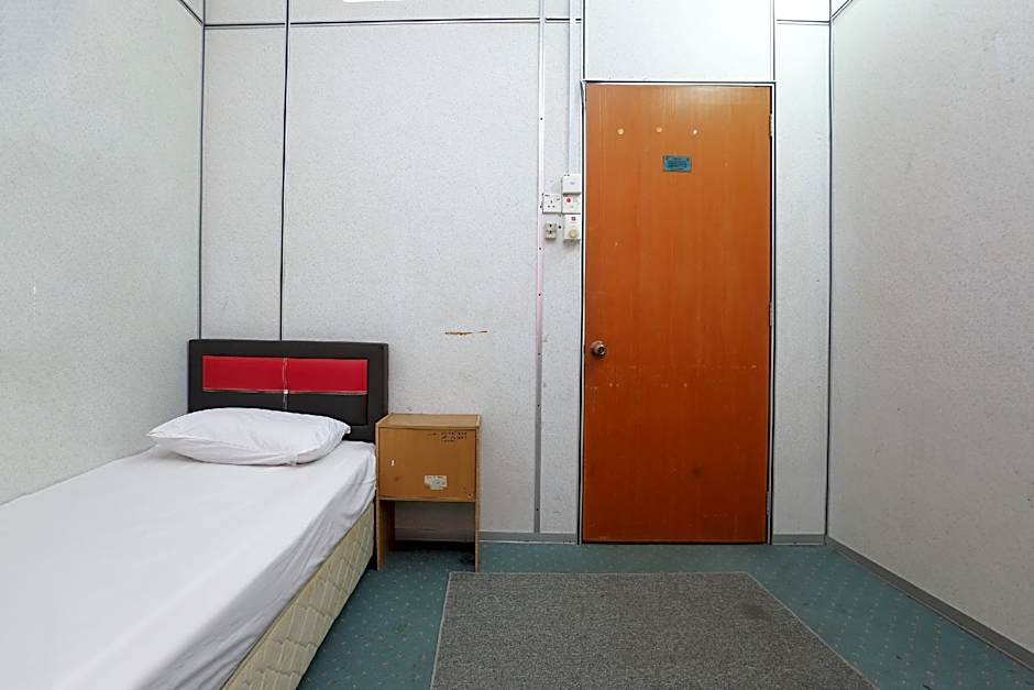 OYO 89755 D&d Budget Inn