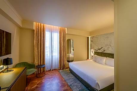 Large Double or Twin Room