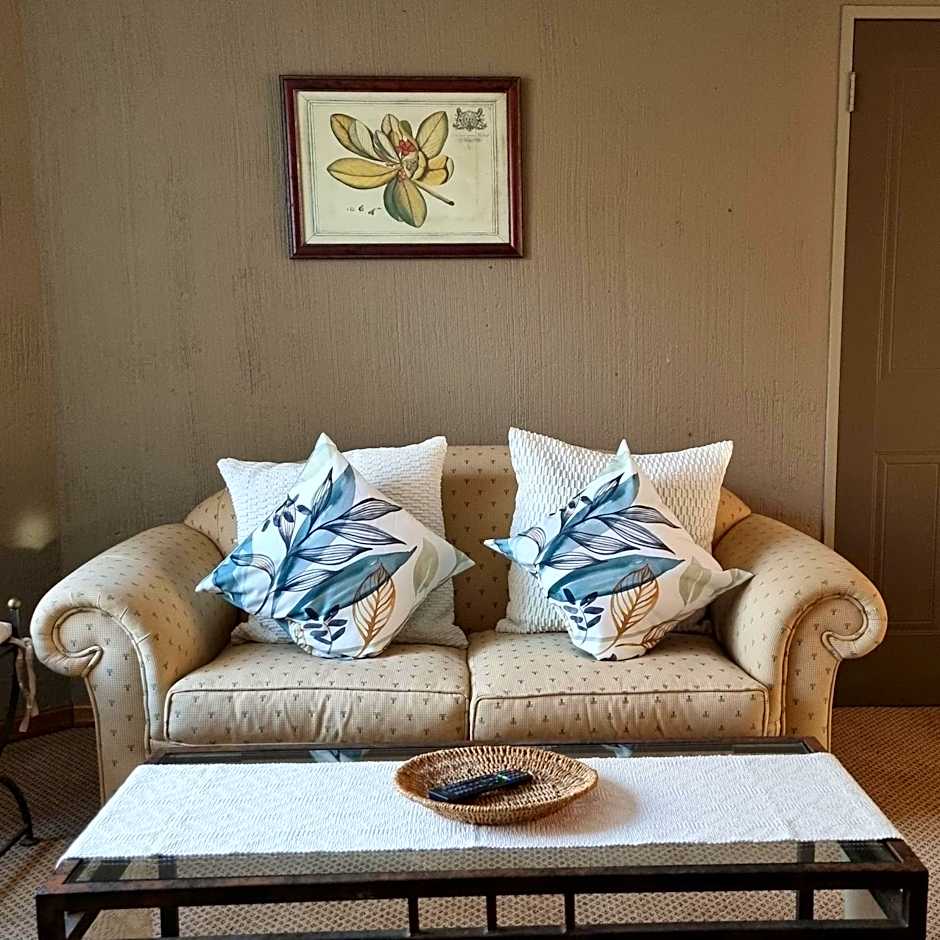 Bass Lake Country Lodge