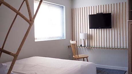 Shanti-Retreat Hotel