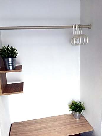 Twin Studio